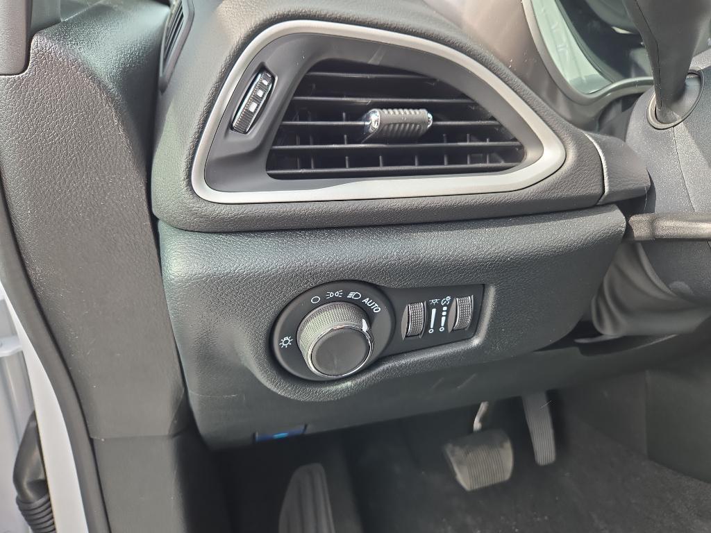 new 2025 Chrysler Voyager car, priced at $39,079