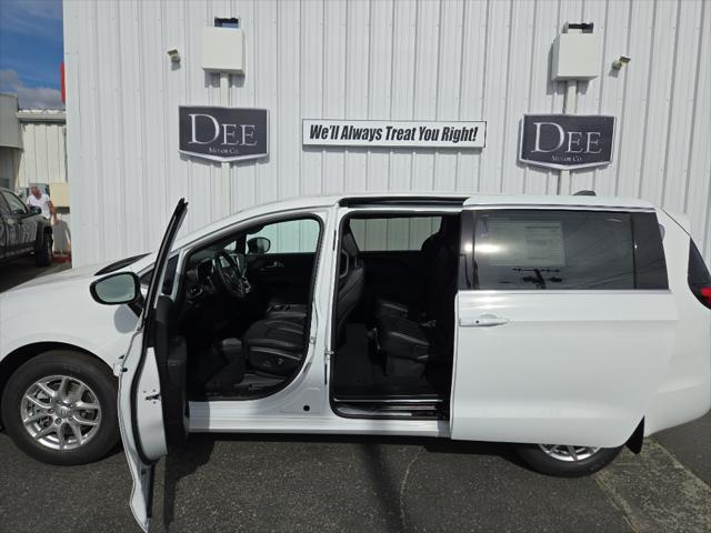 new 2025 Chrysler Voyager car, priced at $40,702