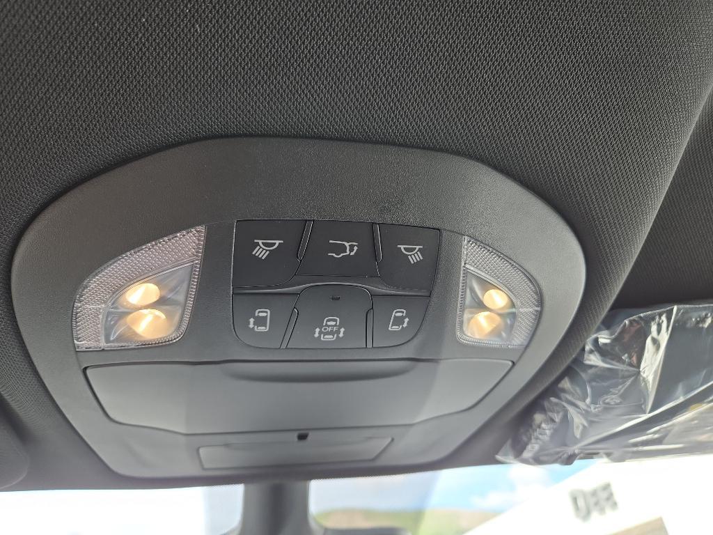 new 2025 Chrysler Voyager car, priced at $39,079