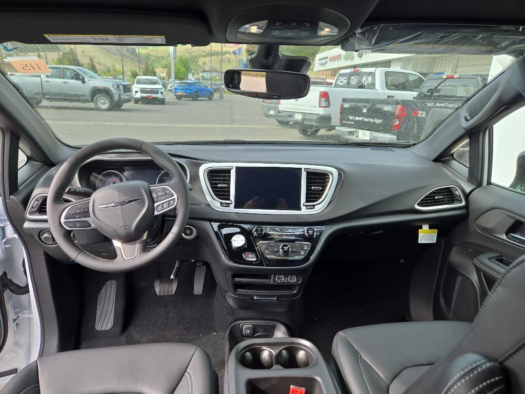 new 2025 Chrysler Voyager car, priced at $39,079