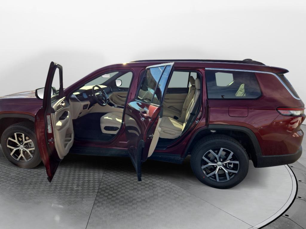 new 2025 Jeep Grand Cherokee L car, priced at $47,898