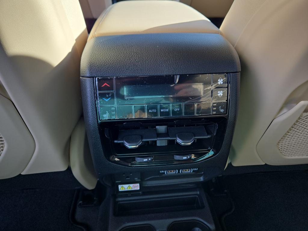 new 2025 Jeep Grand Cherokee L car, priced at $47,898