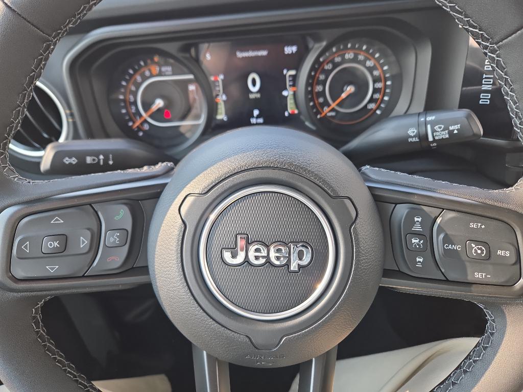 new 2025 Jeep Gladiator car, priced at $46,893