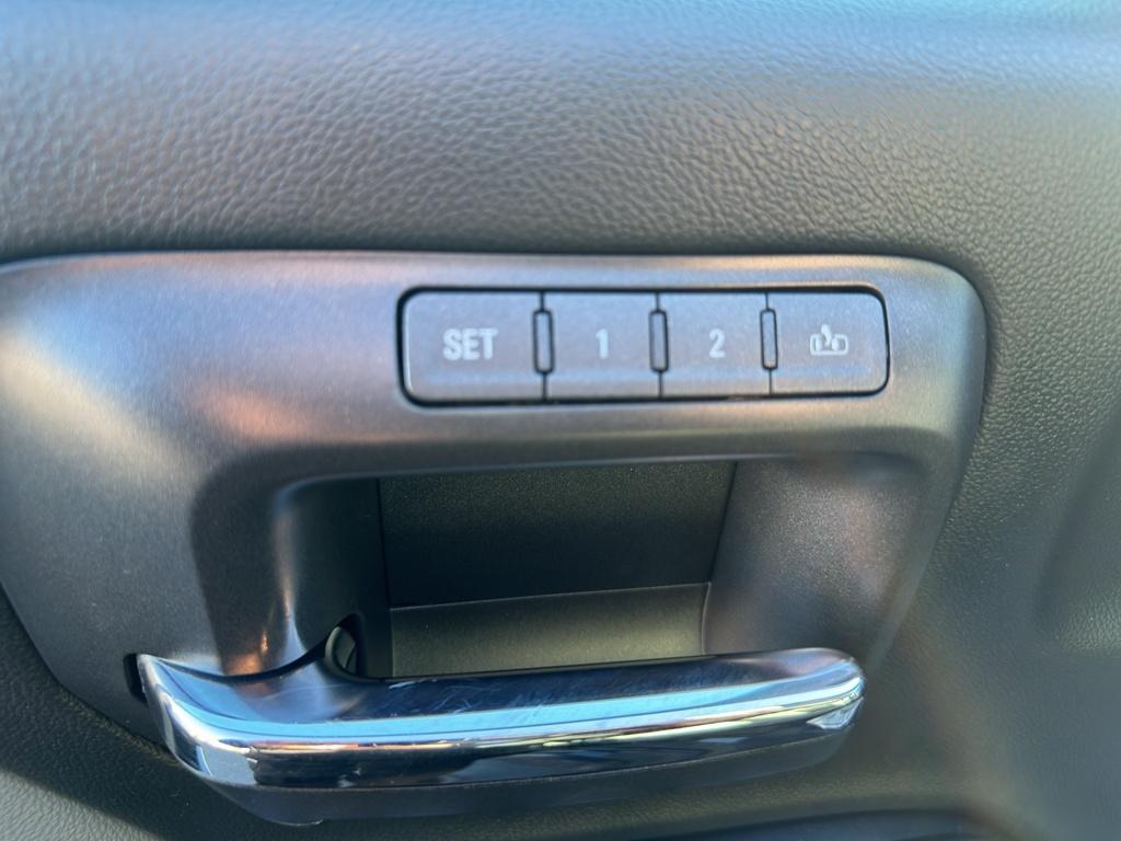 used 2018 Chevrolet Silverado 1500 car, priced at $32,299