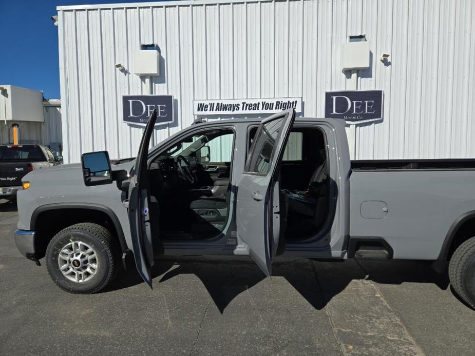 new 2024 Chevrolet Silverado 2500 car, priced at $70,945