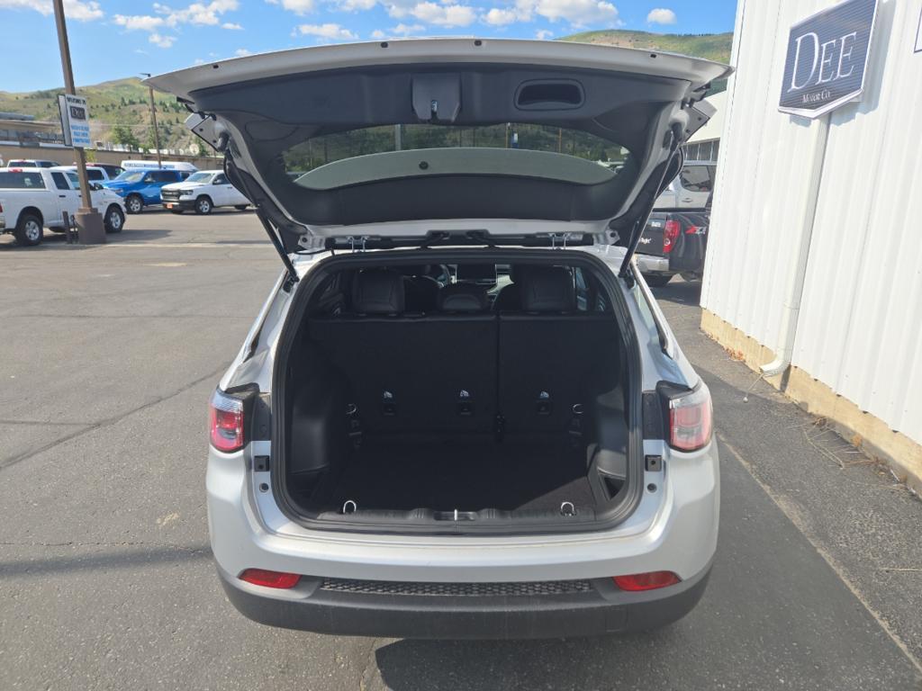 new 2024 Jeep Compass car, priced at $28,159