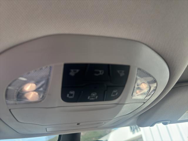 used 2023 Chrysler Pacifica car, priced at $25,299