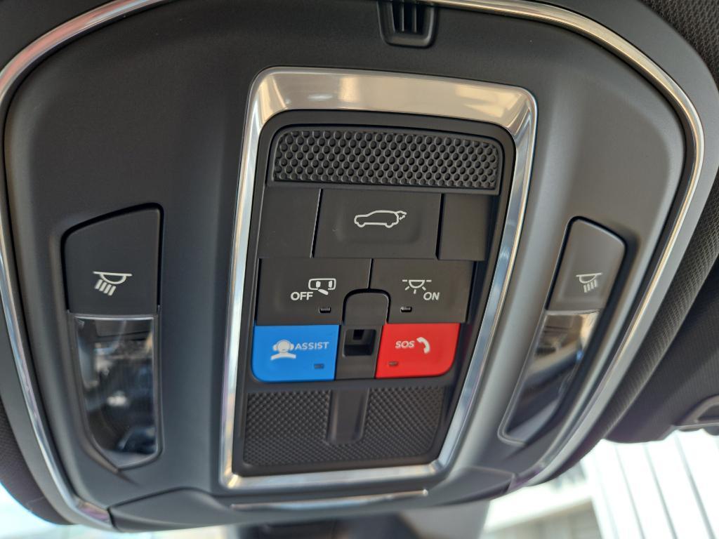 new 2025 Jeep Grand Cherokee car, priced at $46,188