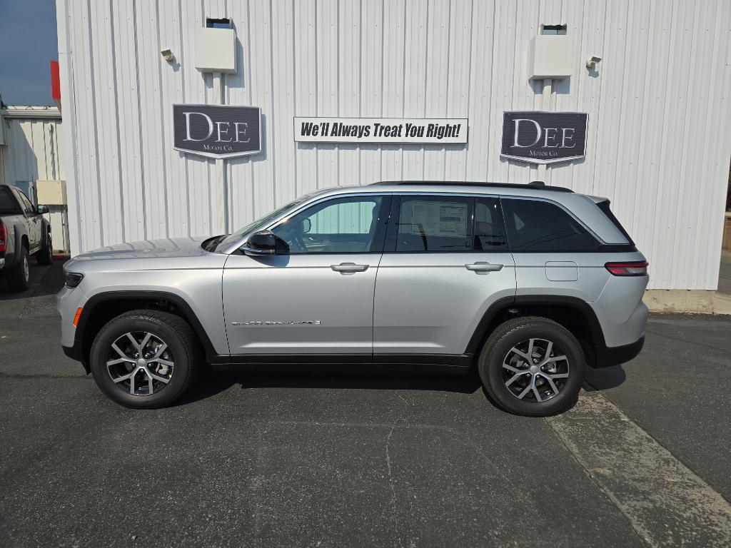 new 2025 Jeep Grand Cherokee car, priced at $46,188
