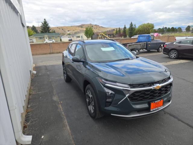 new 2025 Chevrolet Trax car, priced at $25,854