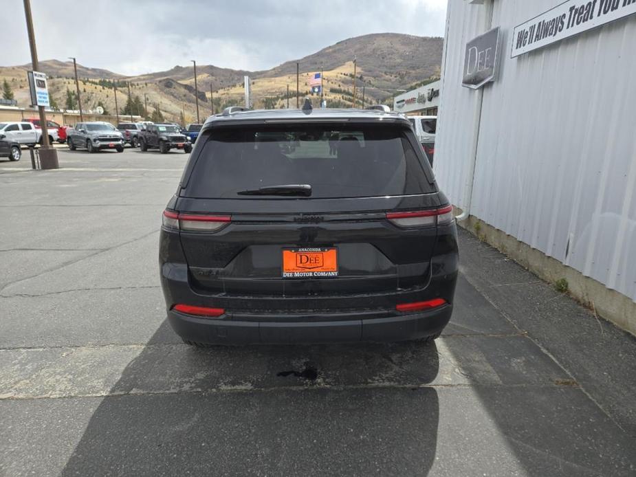 new 2024 Jeep Grand Cherokee car, priced at $48,525