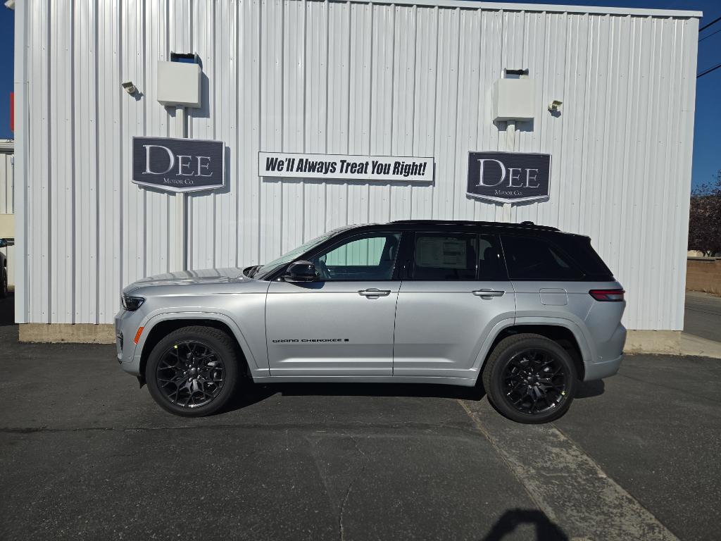 new 2025 Jeep Grand Cherokee car, priced at $60,948