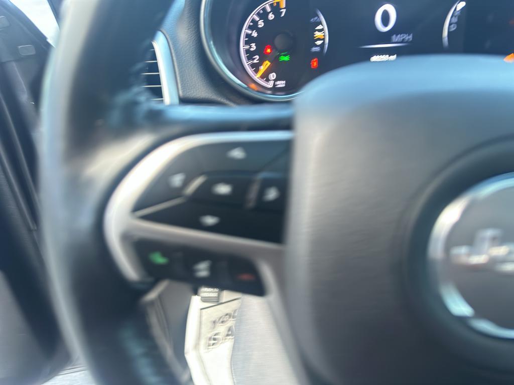 used 2020 Jeep Grand Cherokee car, priced at $24,299