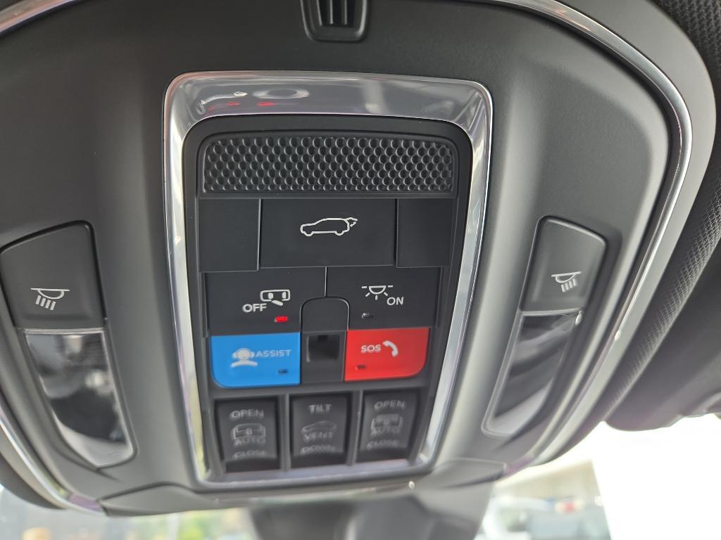 new 2025 Jeep Grand Cherokee car, priced at $50,884