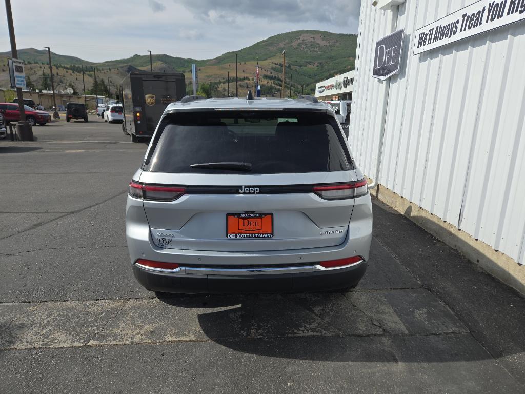 new 2025 Jeep Grand Cherokee car, priced at $50,884