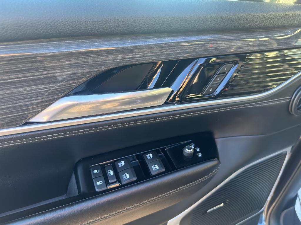 used 2022 Jeep Wagoneer car, priced at $43,299