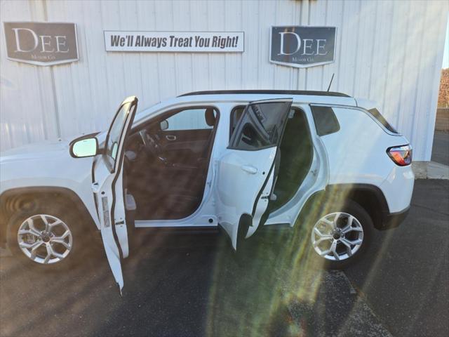 new 2025 Jeep Compass car, priced at $29,409