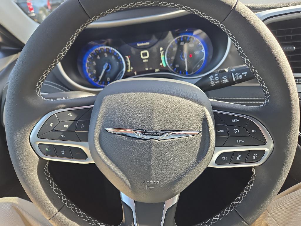 new 2026 Chrysler Pacifica car, priced at $45,923