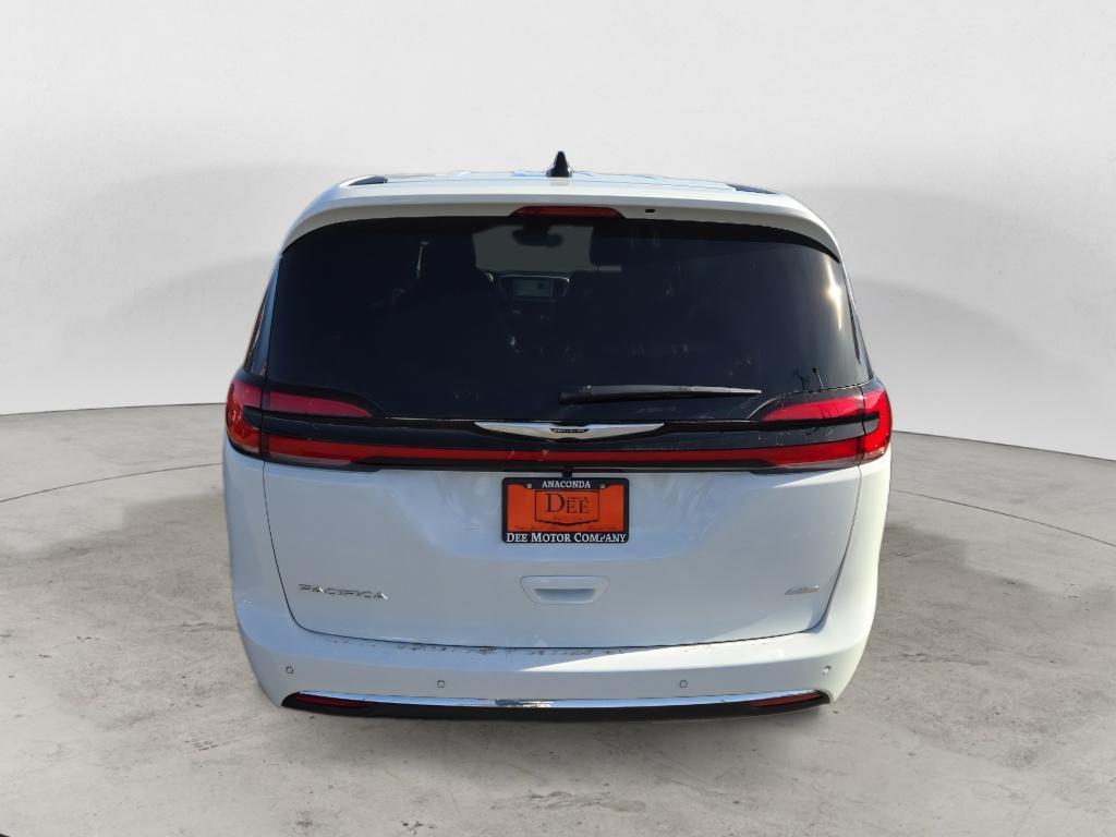 new 2026 Chrysler Pacifica car, priced at $45,923