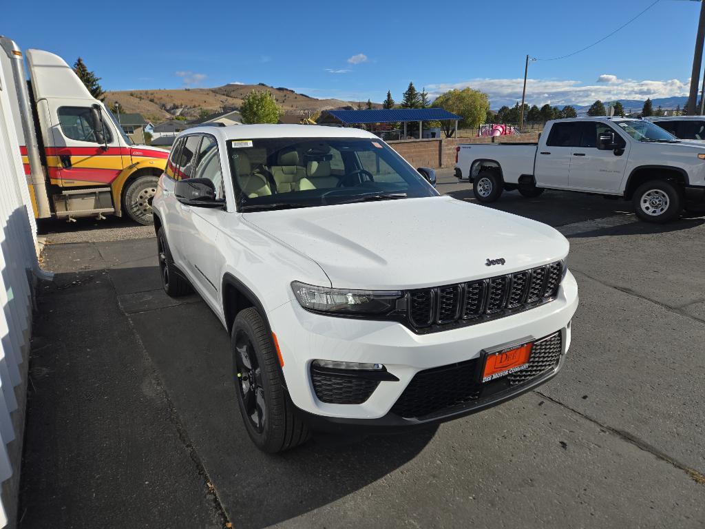 new 2025 Jeep Grand Cherokee car, priced at $48,105