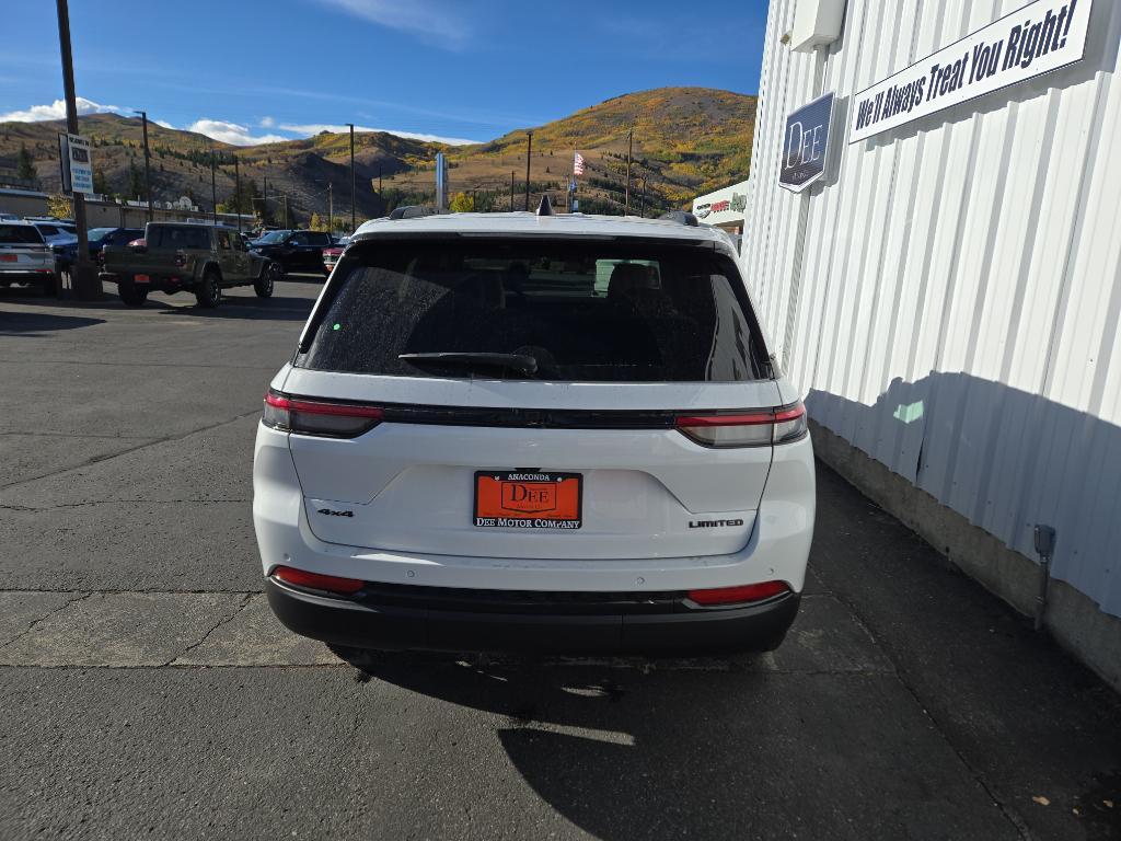 new 2025 Jeep Grand Cherokee car, priced at $48,105