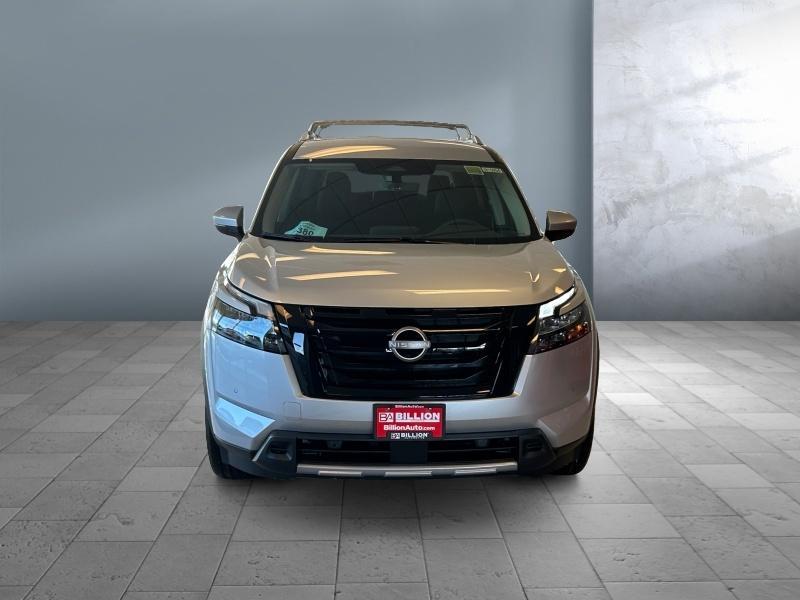 new 2025 Nissan Pathfinder car, priced at $48,095