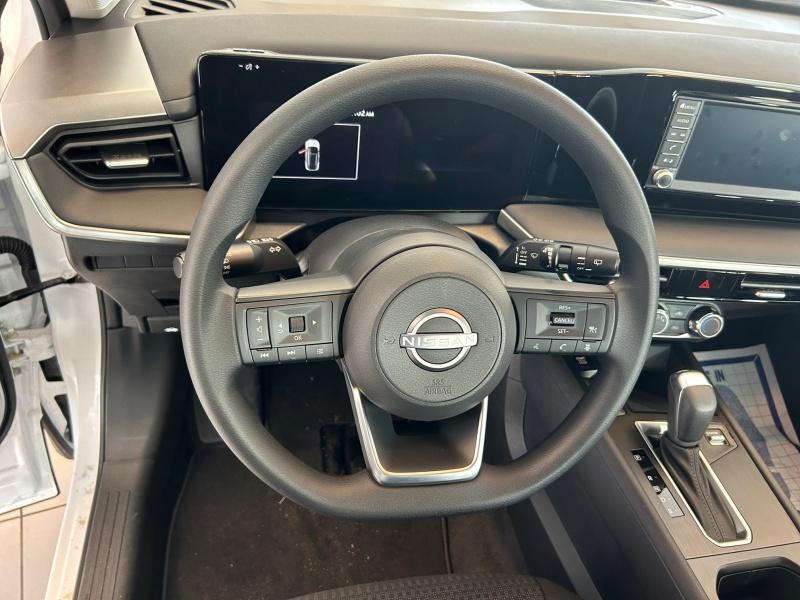 new 2025 Nissan Kicks car, priced at $25,340