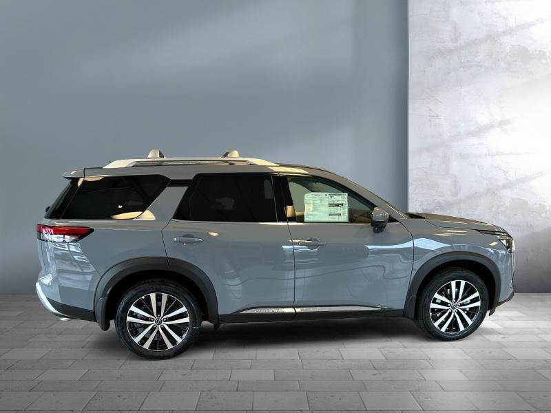 new 2025 Nissan Pathfinder car, priced at $55,425