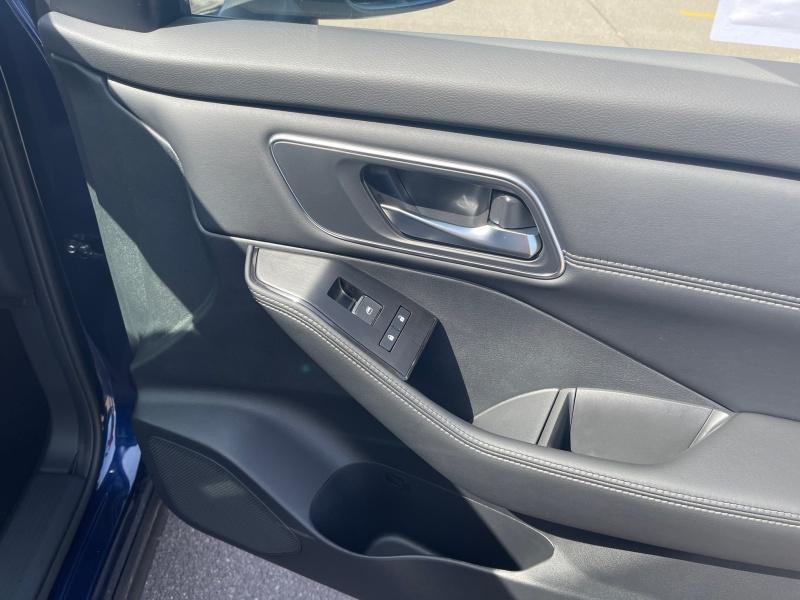 new 2025 Nissan Rogue car, priced at $44,075