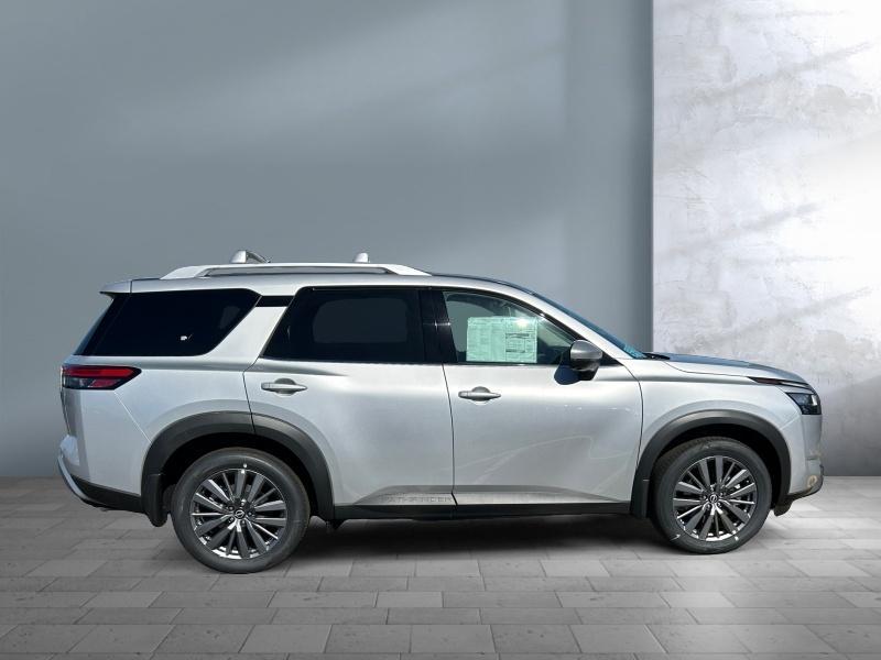 new 2024 Nissan Pathfinder car, priced at $50,645