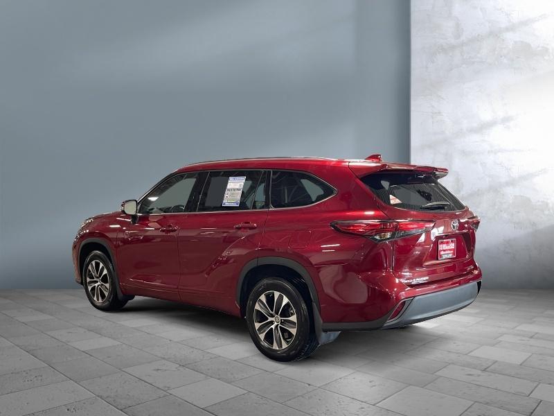 used 2021 Toyota Highlander car, priced at $36,968