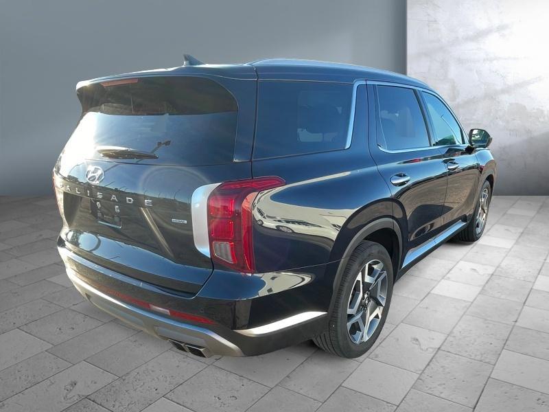 used 2024 Hyundai Palisade car, priced at $43,988