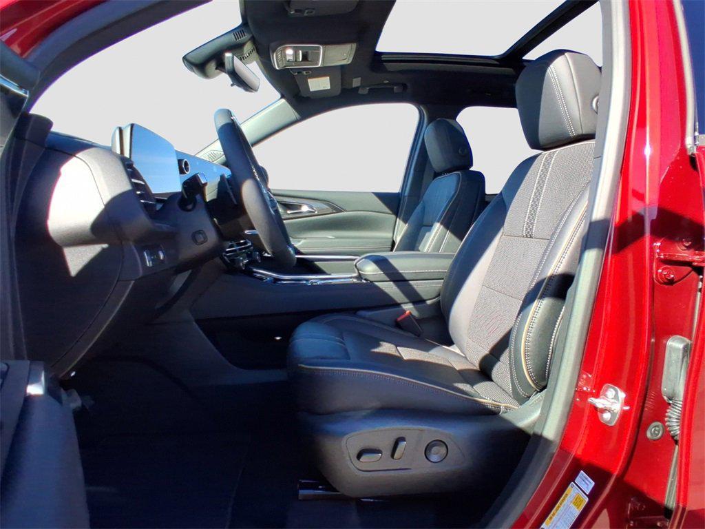 new 2026 Chevrolet Traverse car, priced at $59,180