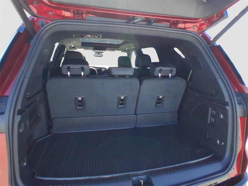 new 2026 Chevrolet Traverse car, priced at $59,180