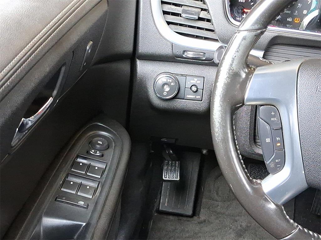 used 2017 Chevrolet Traverse car, priced at $11,177