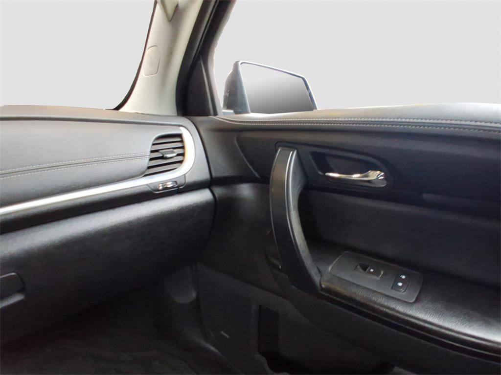 used 2017 Chevrolet Traverse car, priced at $11,177