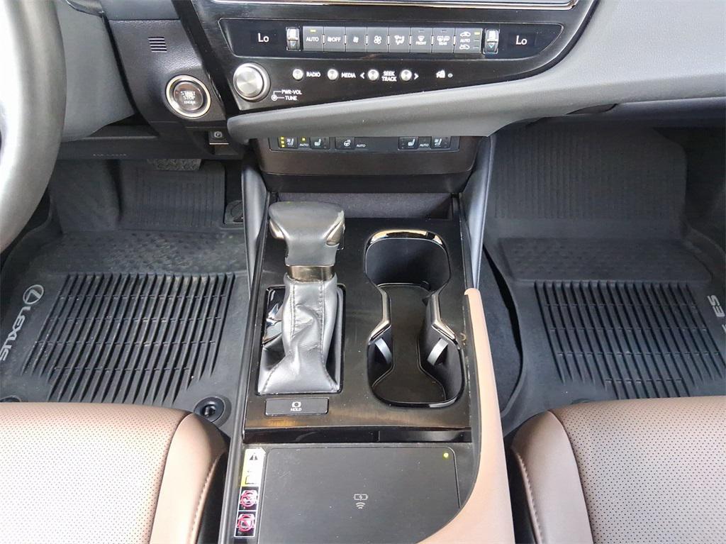 used 2023 Lexus ES 250 car, priced at $30,727