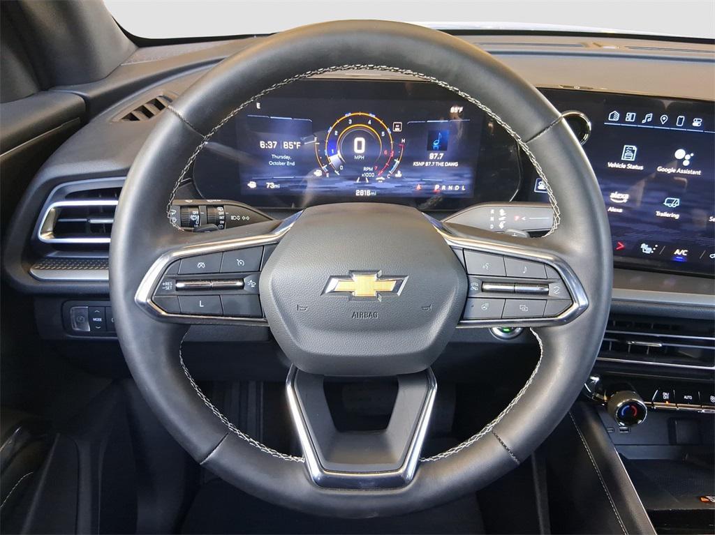 used 2025 Chevrolet Traverse car, priced at $36,991