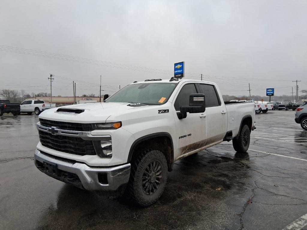 used 2024 Chevrolet Silverado 2500 car, priced at $50,991