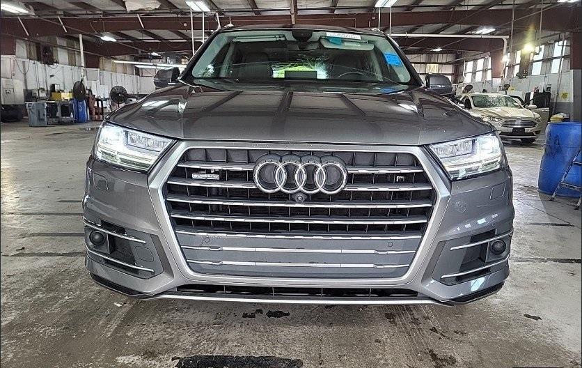 used 2018 Audi Q7 car, priced at $24,490