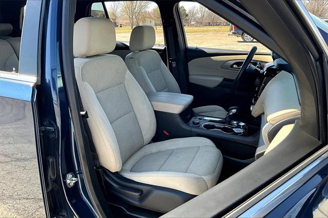used 2023 Chevrolet Traverse car, priced at $21,990
