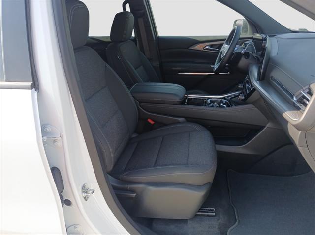 used 2024 Chevrolet Traverse car