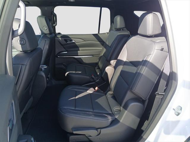 new 2025 Chevrolet Traverse car, priced at $46,195