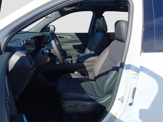 new 2025 Chevrolet Traverse car, priced at $46,195