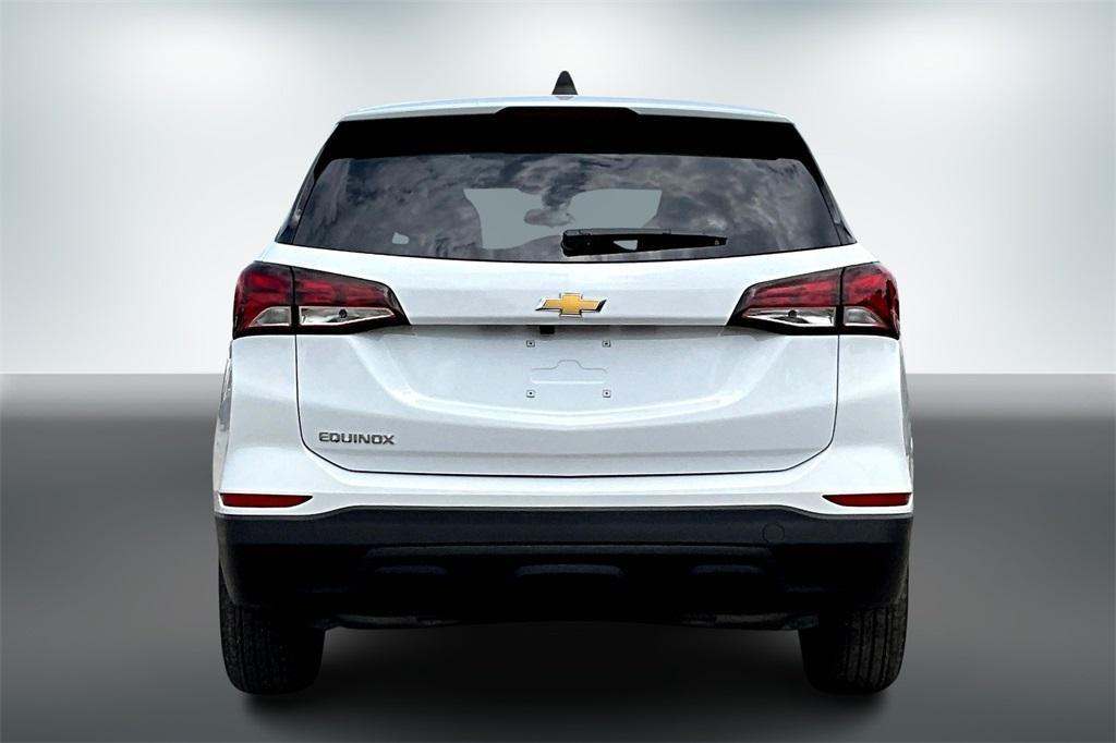 new 2024 Chevrolet Equinox car, priced at $29,318