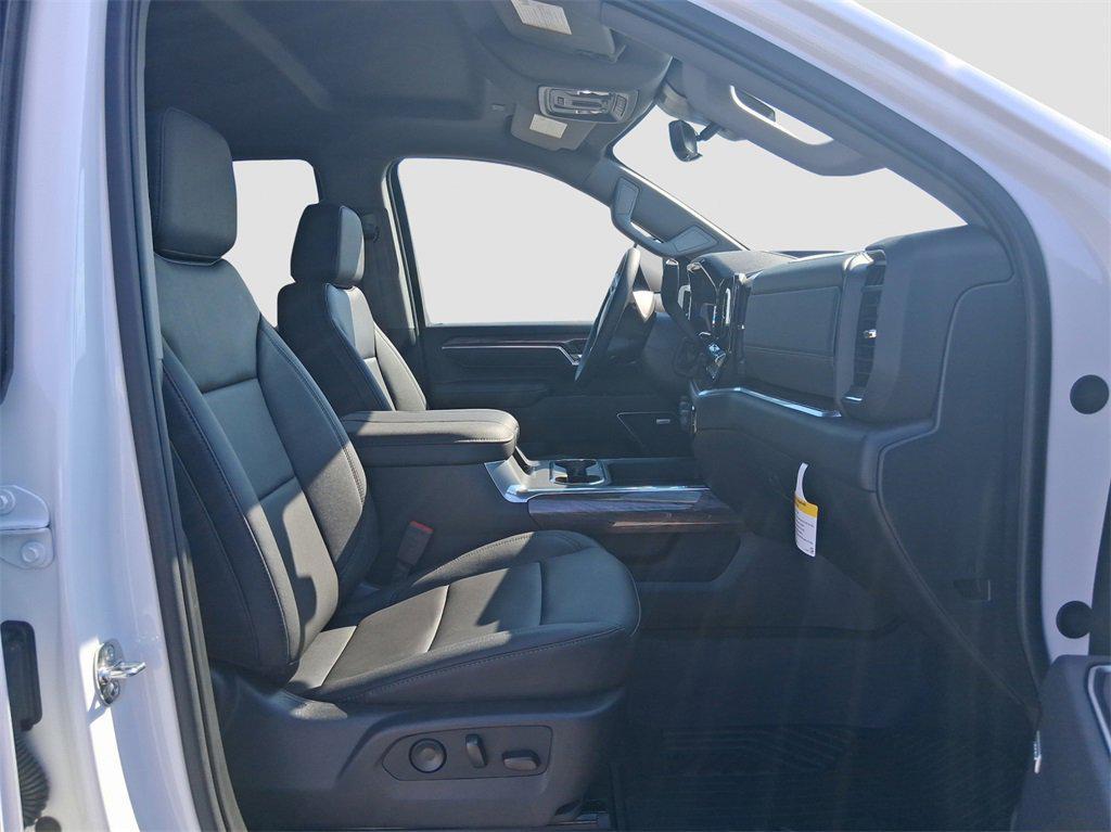 new 2025 Chevrolet Silverado 3500 car, priced at $75,995