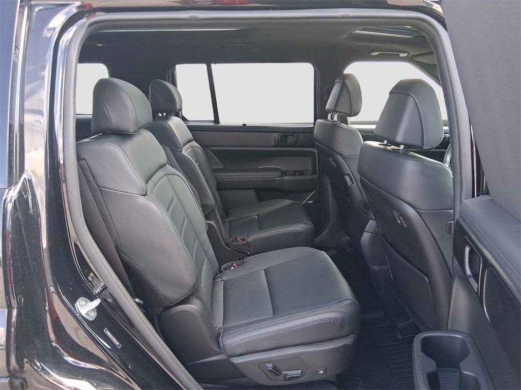 used 2024 Hyundai Santa Fe car, priced at $33,995
