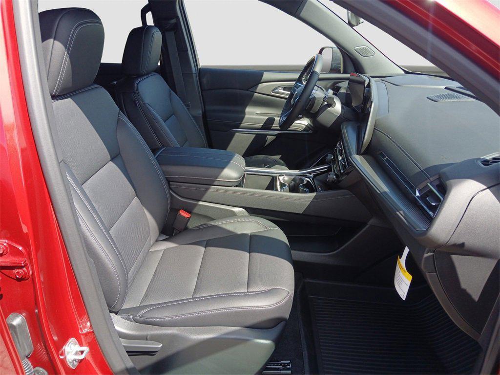 new 2025 Chevrolet Traverse car, priced at $48,515
