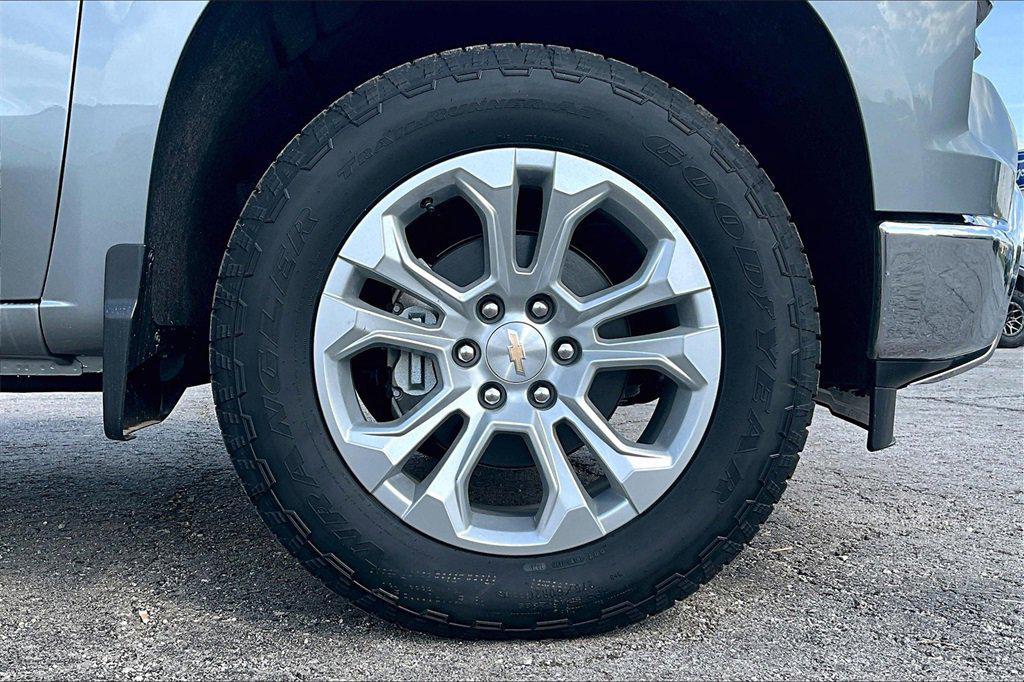 new 2025 Chevrolet Silverado 1500 car, priced at $56,745