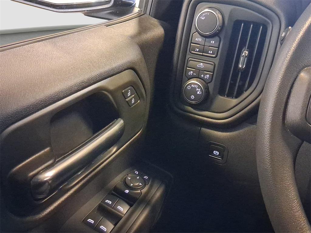used 2024 Chevrolet Silverado 1500 car, priced at $39,991